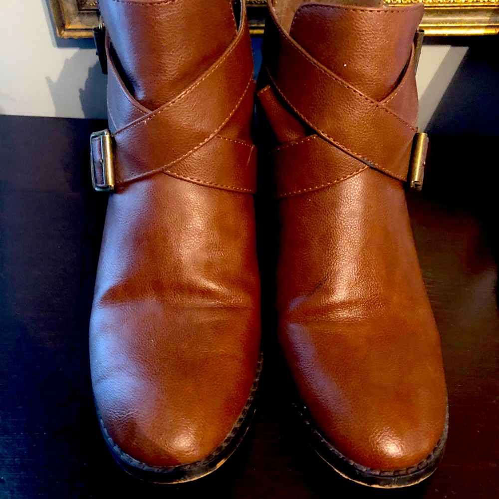 Breckelle's Crisscross Strap Booties in Tan
